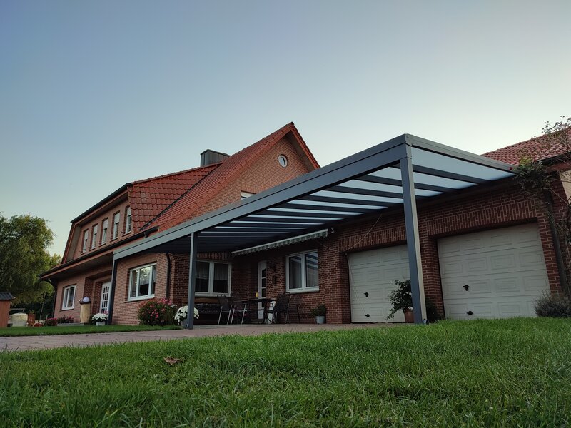 Terrasse mit Beleuchtung